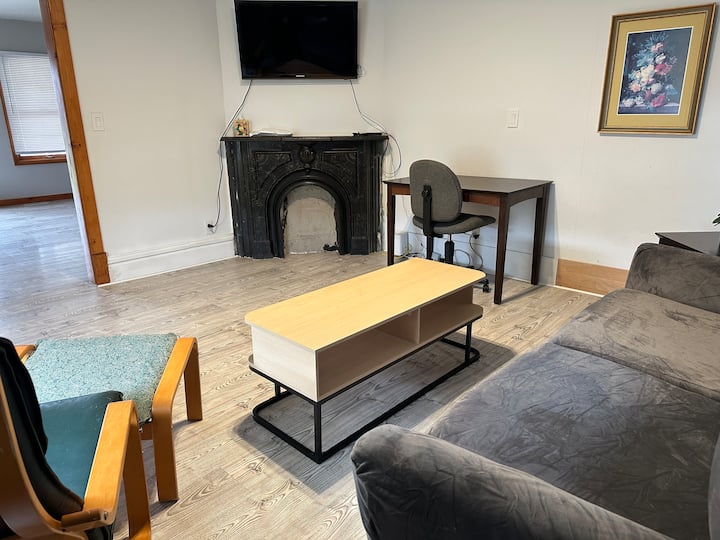 Spalding Place Near Cat, Osf And Carle (Unit B) - Peoria, IL