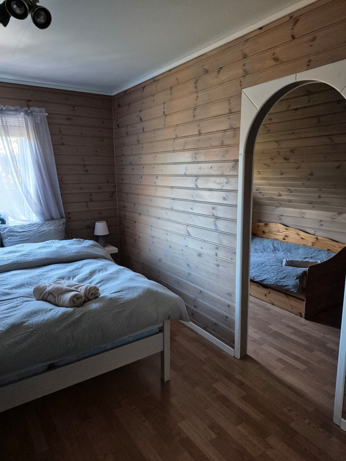 საძინებელი 1