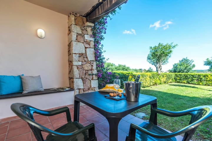 65 M² Apartamento ∙ 2 Habitaciones ∙ 6 Huéspedes - Cerdeña