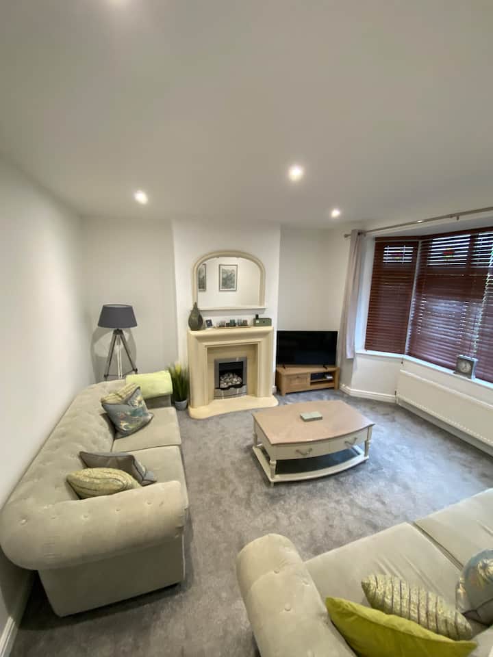 Lovely 3 Bedroom Family Home In Great Location - Congleton
