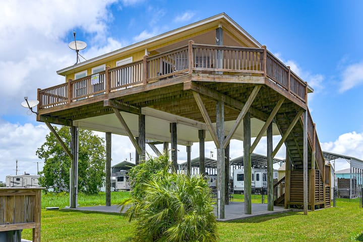 Walk To Crystal Beach - 'Just Lei'n Low' Retreat - Crystal Beach, TX