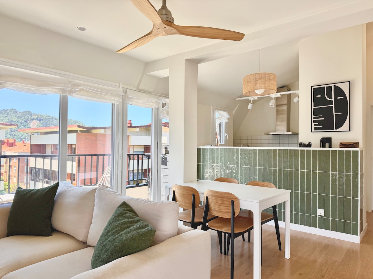Successful Airbnb property: Loft style penthouse at the beach with 2 terraces in Zarautz