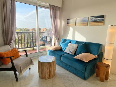 Successful Airbnb property: Beautiful bright 2 rooms in luxury residence in Cabourg