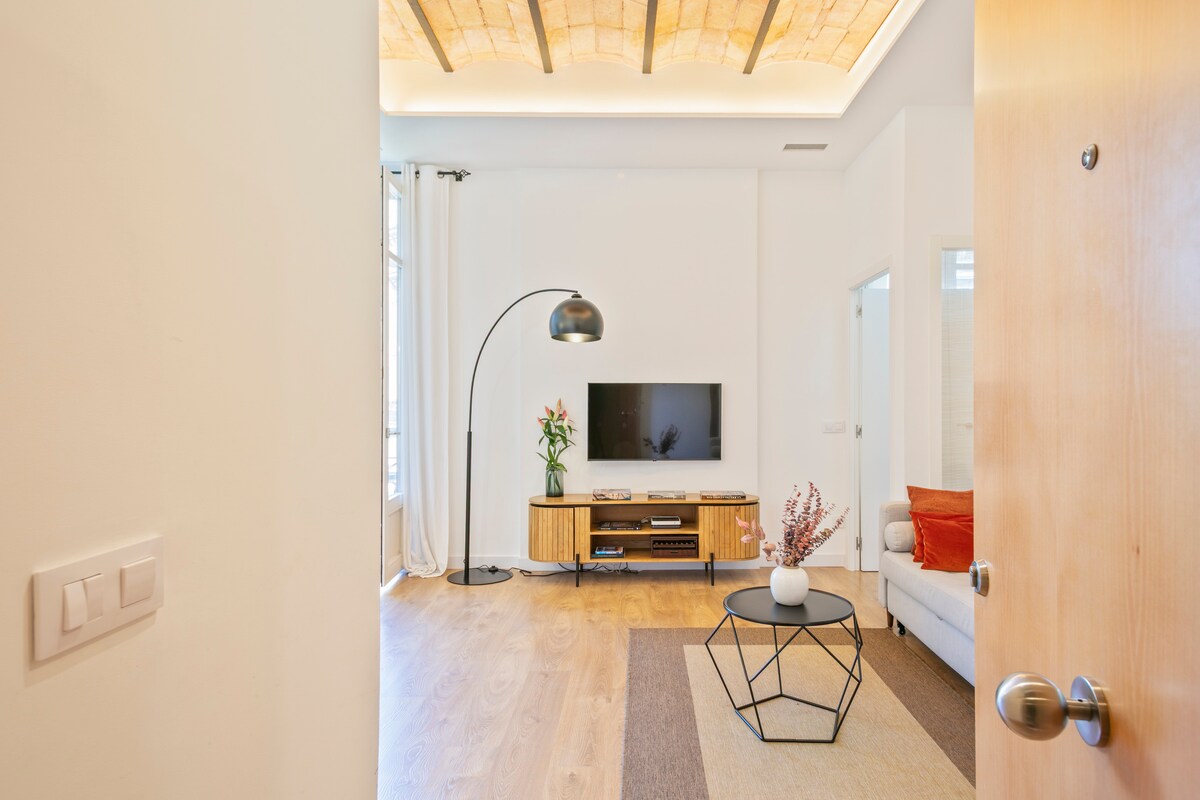 Propiedad de Airbnb exitosa: Central and cozy apartment in the Eixample en La Dreta De L'eixample