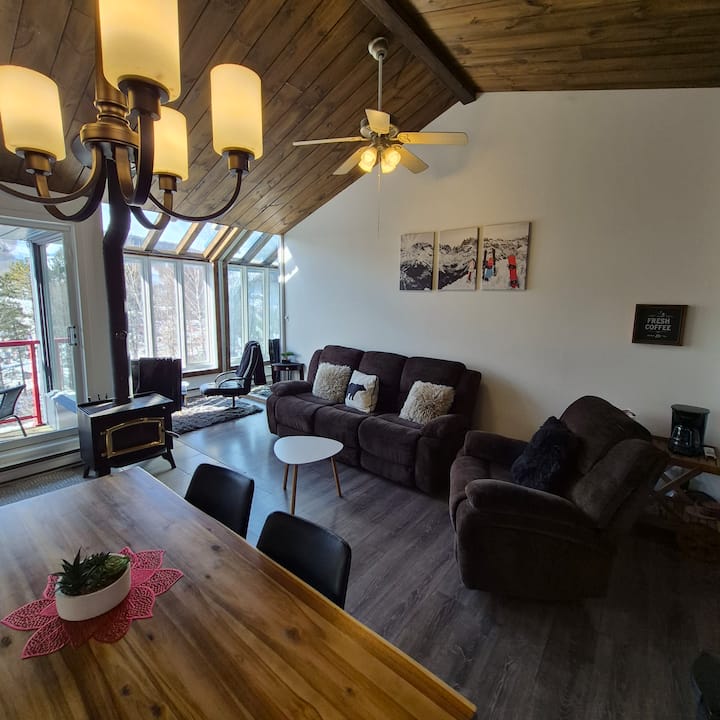 Superbe Condo Face Aux Pentes De Ski Stoneham! - ケベック
