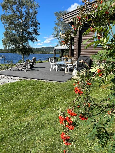 On the lake, proximity to the city and Finnskogen