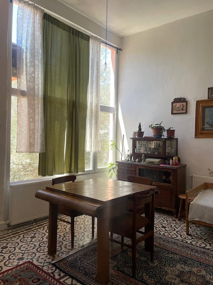 Historic House In The Center Of The Old City - Izmir