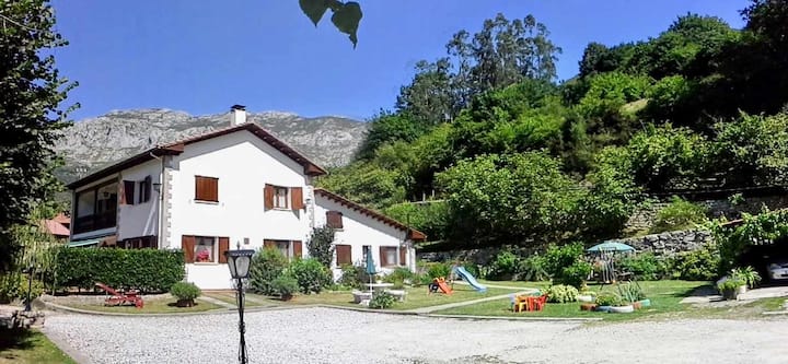 Juana- Apartamento Rural - 10+3 Plazas- Ar. 757 - Llanes