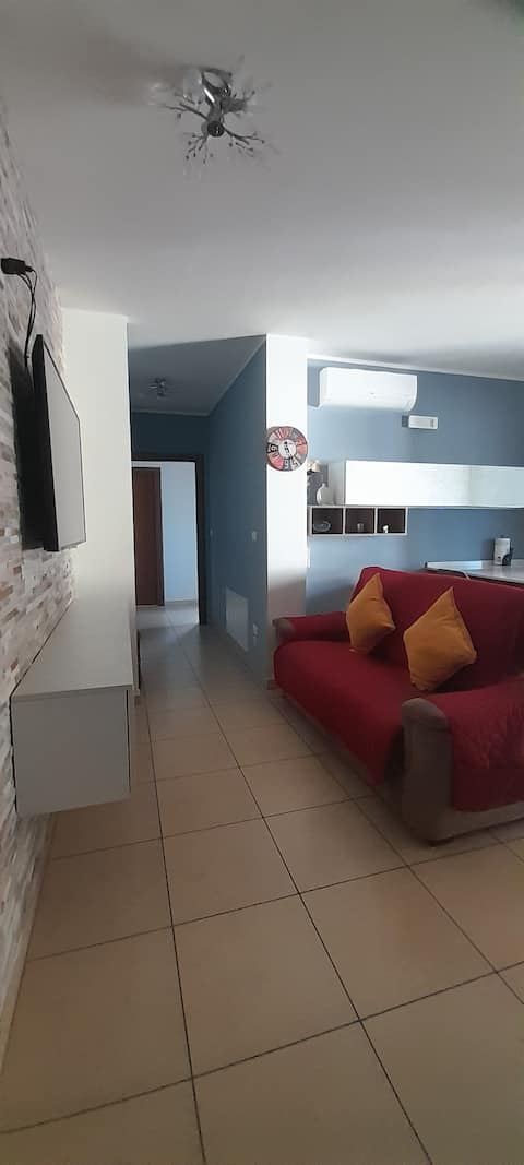 Annuncio Airbnb popolare: Quiet Montesilvano with Private Parking a Montesilvano