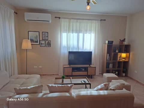 Popular Airbnb listing: Cozy 2 room apartment with beautiful garden in Njësia Bashkiake Nr. 8