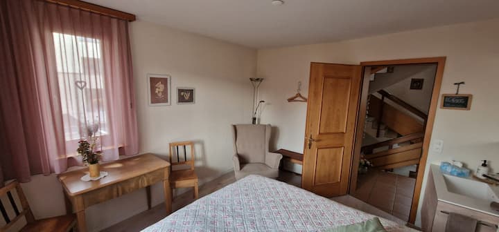 Ein Bad&bett! Mitten Drinn Und Doch Im Grünen. - Rapperswil-Jona