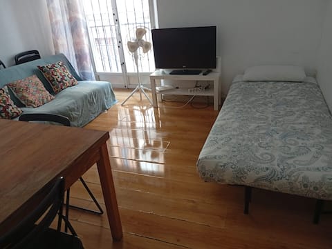 Anuncio de Airbnb popular: Very Central Flat 4 bedrooms/2 bathrooms en Lagunillas