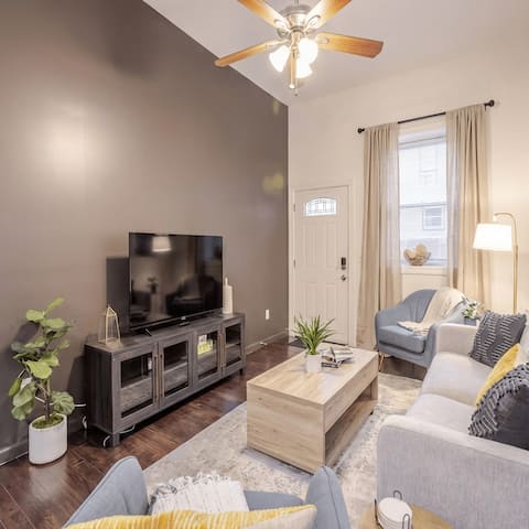 Top Airbnb: Family Friendly-Walk to Oakley Square-Parking in Oakley