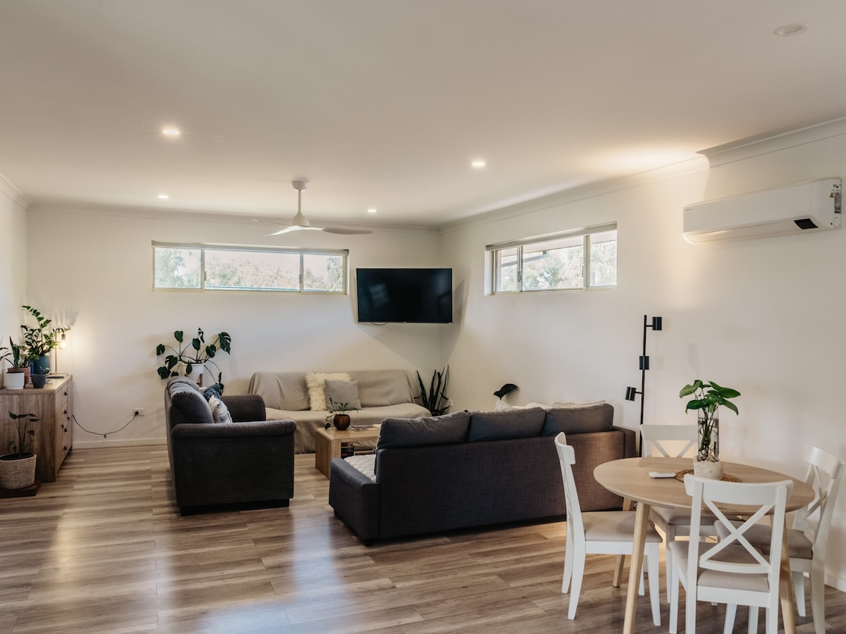 Top Airbnb: Serenity • Sauna • Ice Bath • Pool • Pet Friendly in Kalbarri