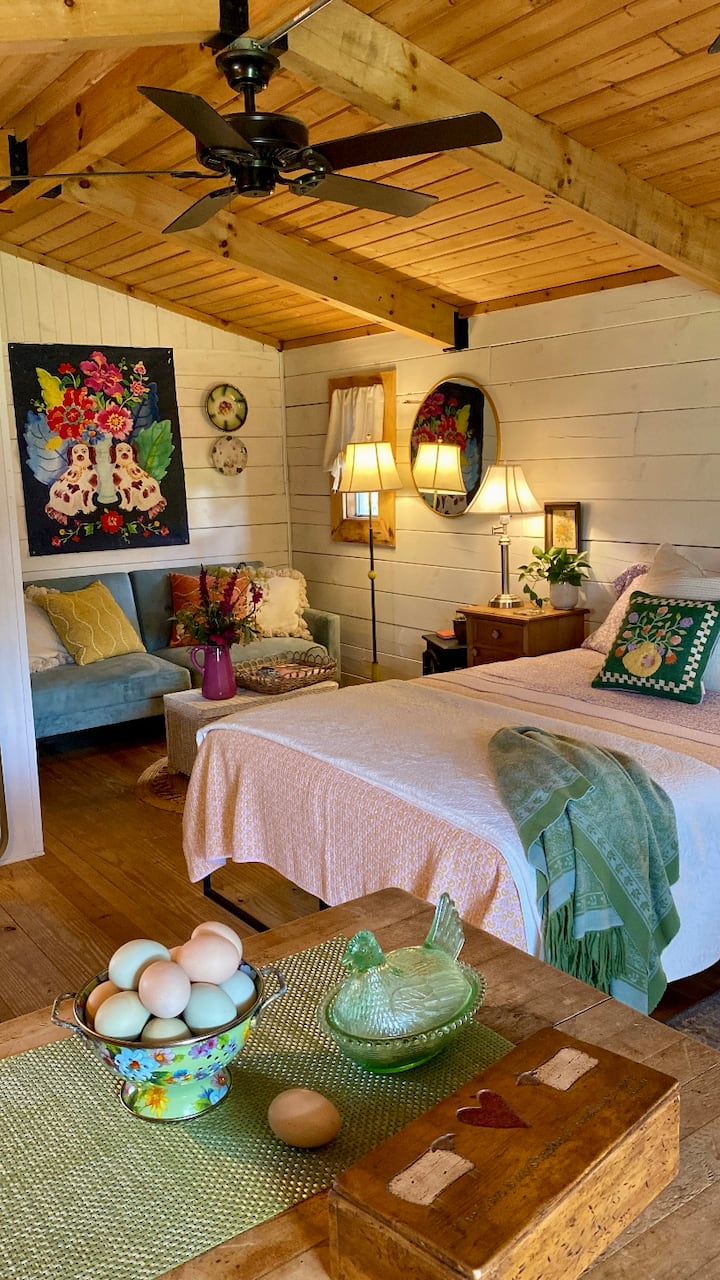 The Tiny Cabin At Carlton Farm - Alabama