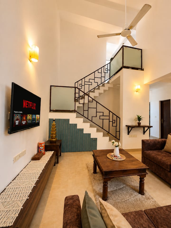 Living room image 3