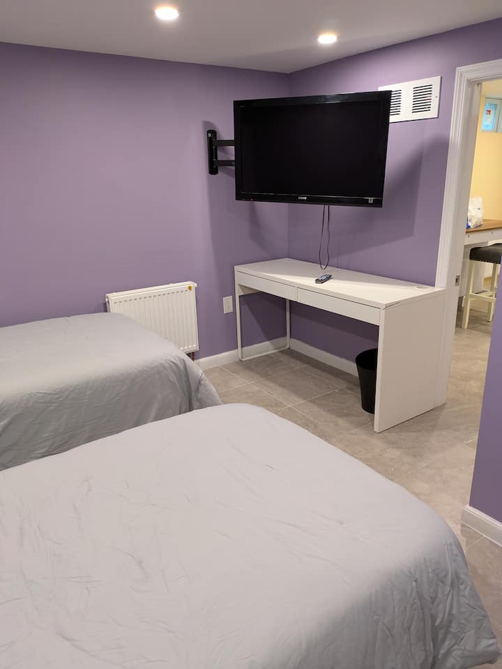 Cozy 1 Bedroom Apartment Near Forest Park - Queens, NY
