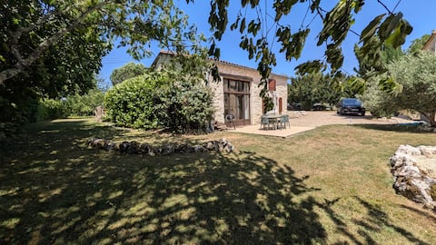 Peaceful Gite Nr Eymet With Private Pool and Views
