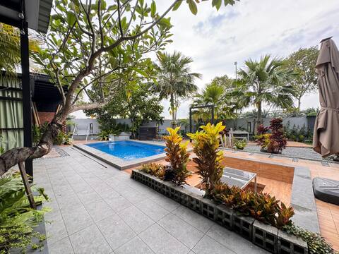 Hometel @ The Uniique Haus . Private Pool