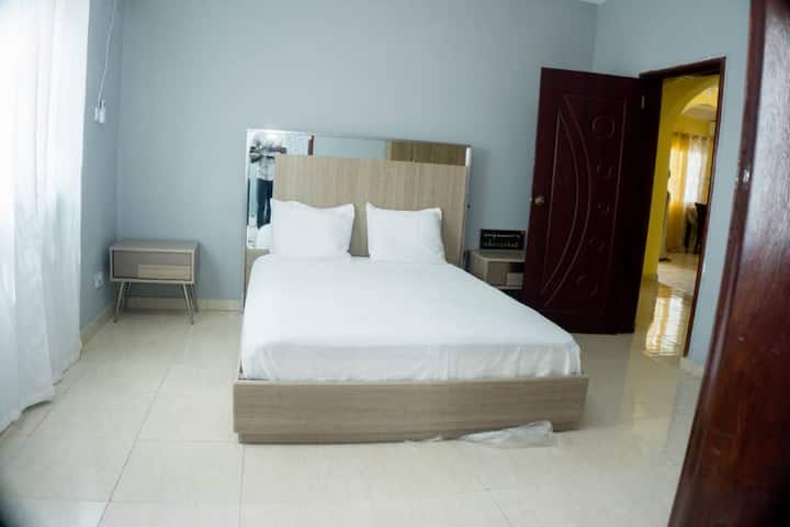 Udoban stan s 3 spavaće sobe, fotografija br. 1