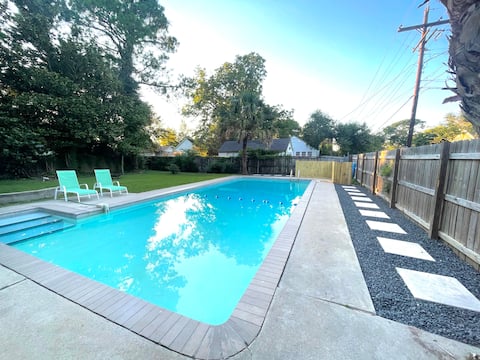 Charming Beaumont Cottage with Private Pool!