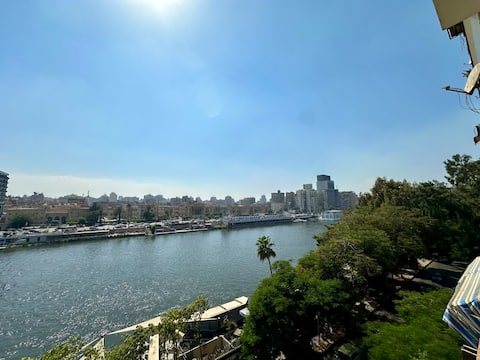 Sunshine Condo W/ Amazing Nile views in Zamalek