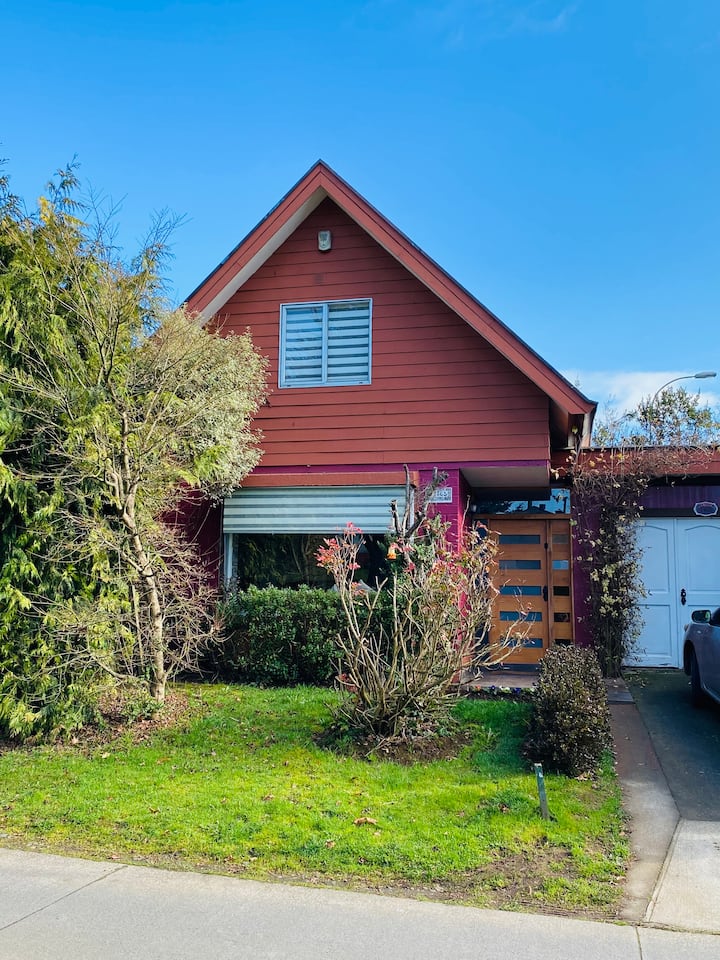 Comfortable family house in the Bellavista neighborhood.