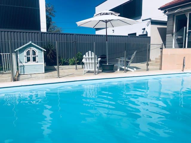 Beachside House with 2 bedrooms + kids playroom