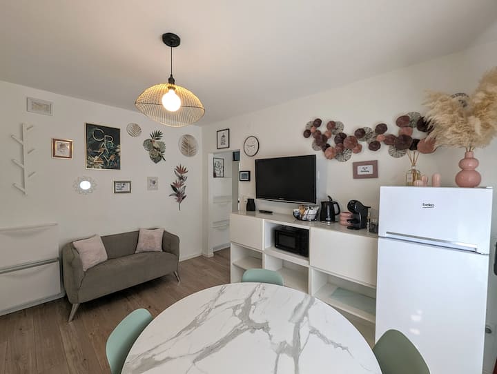 Urban Oasis Family Apt. 10 Mins From Venice - Mestre