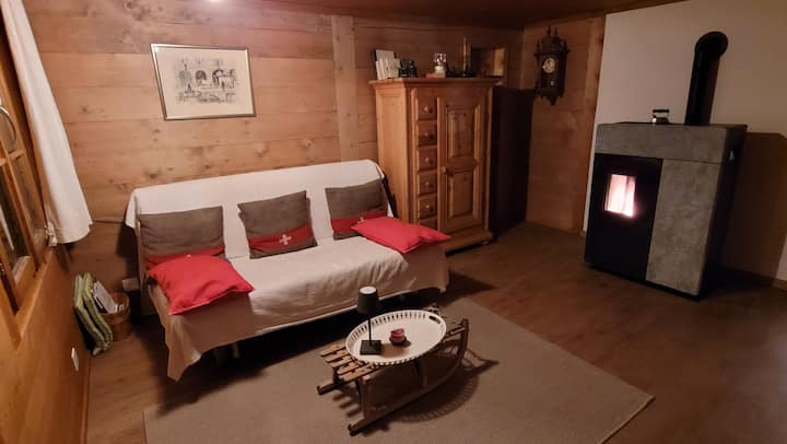 Gemütliche Dachwohnung Mit Schöner Aussicht - Gstaad