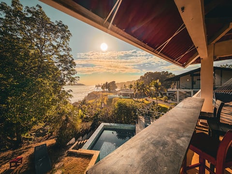 Infinity Pool Boutique Villa on The Point Break