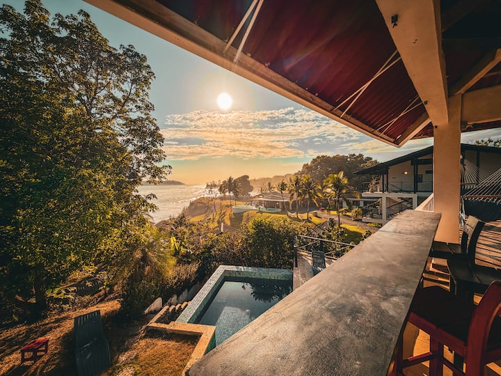 Infinity Pool Boutique Villa on The Point Break