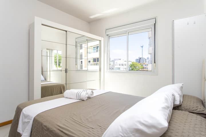 Apartamento 2q Confortável Vista Pro Mar (Ac/wifi) - Florianópolis