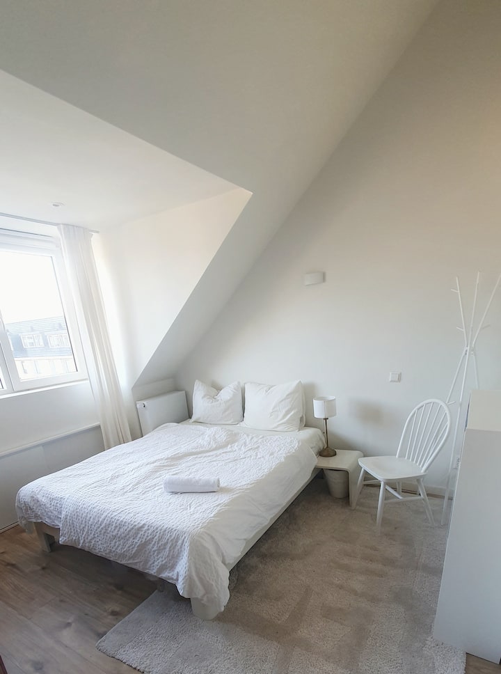 Chumba cha kulala chenye ukubwa wa sentimita 160x200