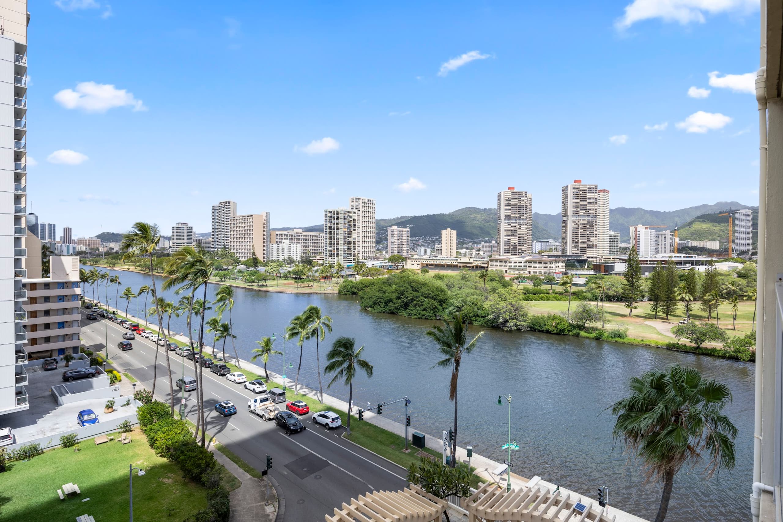 Condo in Honolulu · ★4.87 · 1 bedroom · 4 beds · 1 bath - Image 54