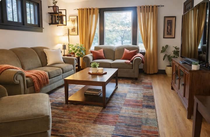 4 Bedroom Home* Central Ac* Work Group Discounts - Minneapolis, MN