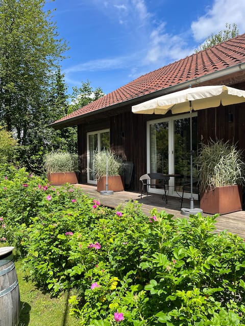 Big vacation home with sauna by the Klecker Wald