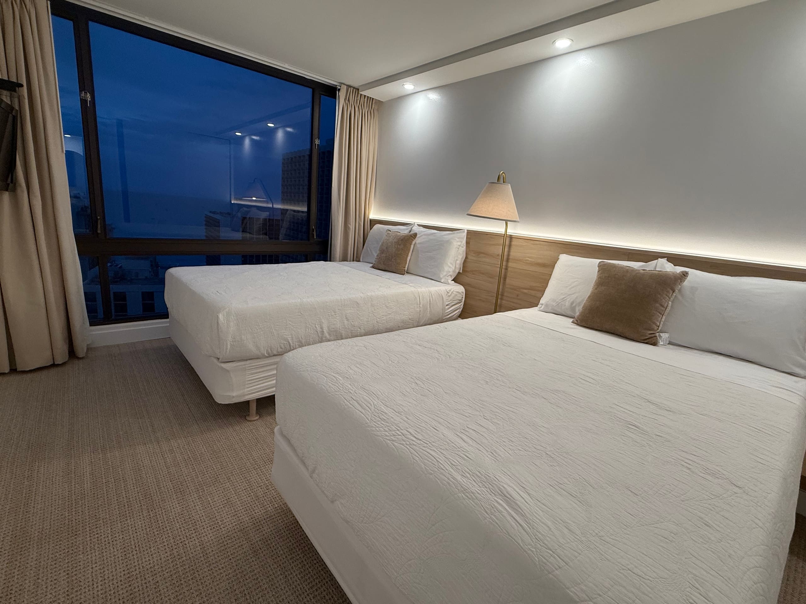 Waikiki sunset hotel 31FL Ocean View free Parking - Image 31