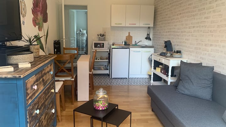 Studio Indépendant à La Campagne + Parking - Messy