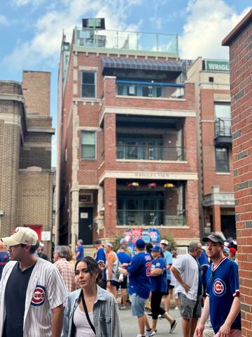As Close as It Gets – Stay by WrigleyView Rooftop! gallery image 5