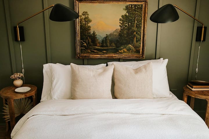 All bedrooms feature queen sized Purple mattresses and Organic Supima Cotton Linens. 