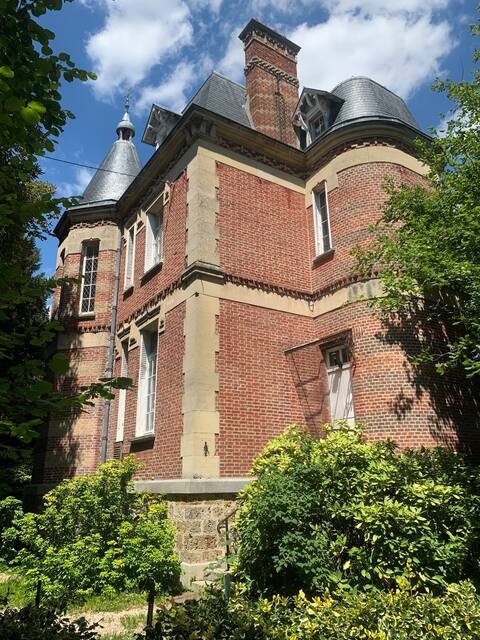 * 5 room Disneyland Paris & Marne riverfront *