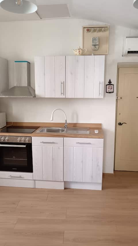 Popular Airbnb listing: Lovely and cozy little house in Hvar