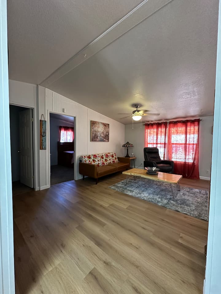 Cozy 3 Bedroom In The Heart Of Downtown Ruidoso - Ruidoso, NM
