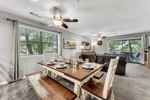 Indoor Heated Pool/Hot tub/Sauna! 3 Min to Strip