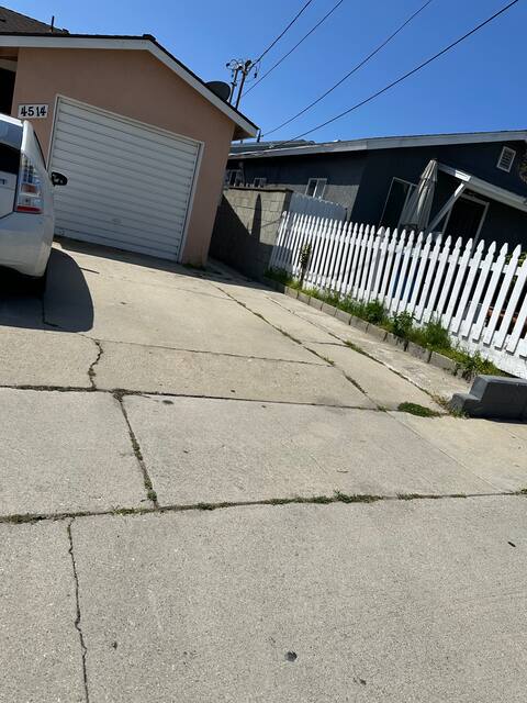 Quiet spot in Lawndale (not for party)