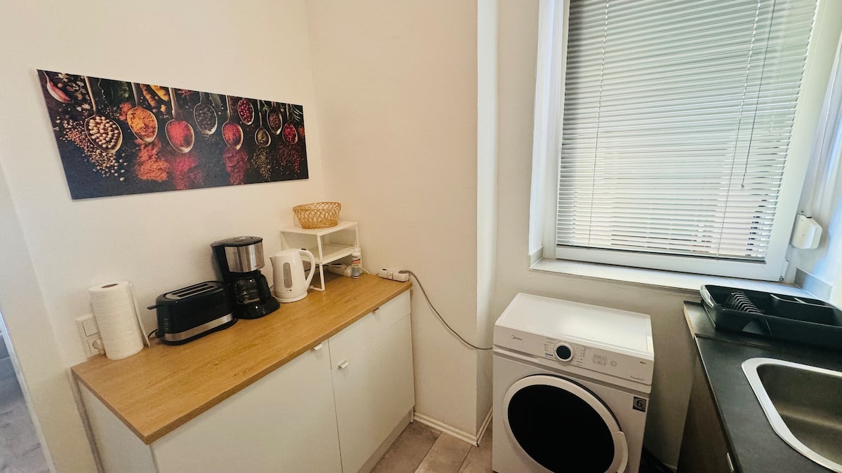 Central 3 bedroom apartment in the east with excellent transport links