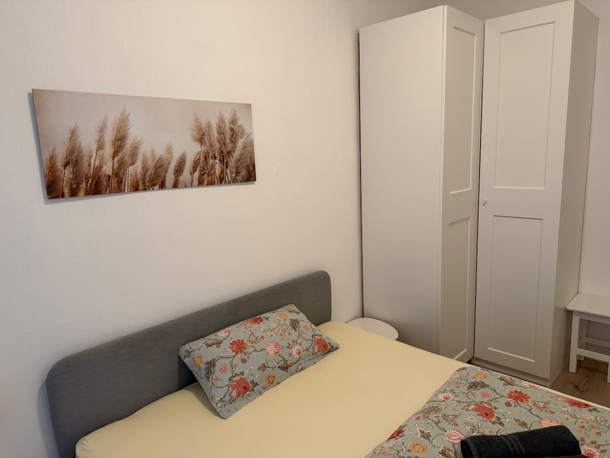 Central 3 bedroom apartment in the east with excellent transport links