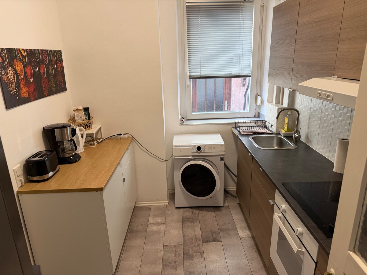 Central 3 bedroom apartment in the east with excellent transport links