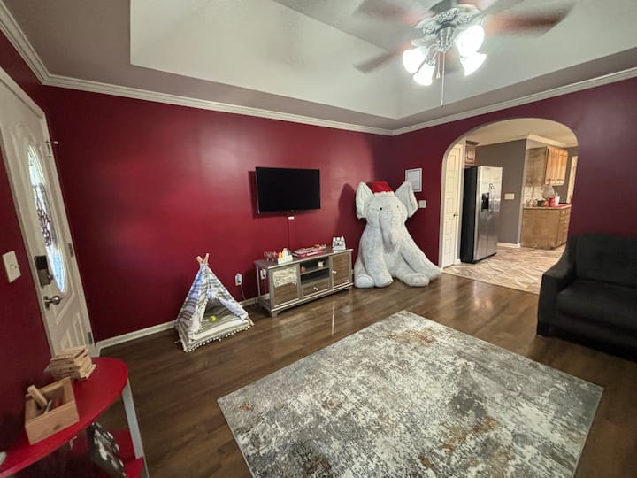 Pet Friendly Getaway In Tuscaloosa - No Fees! - 塔斯卡盧薩